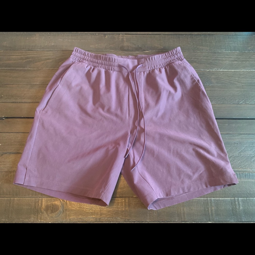 COPY - Lululemon Channel Cross Shorts 7”